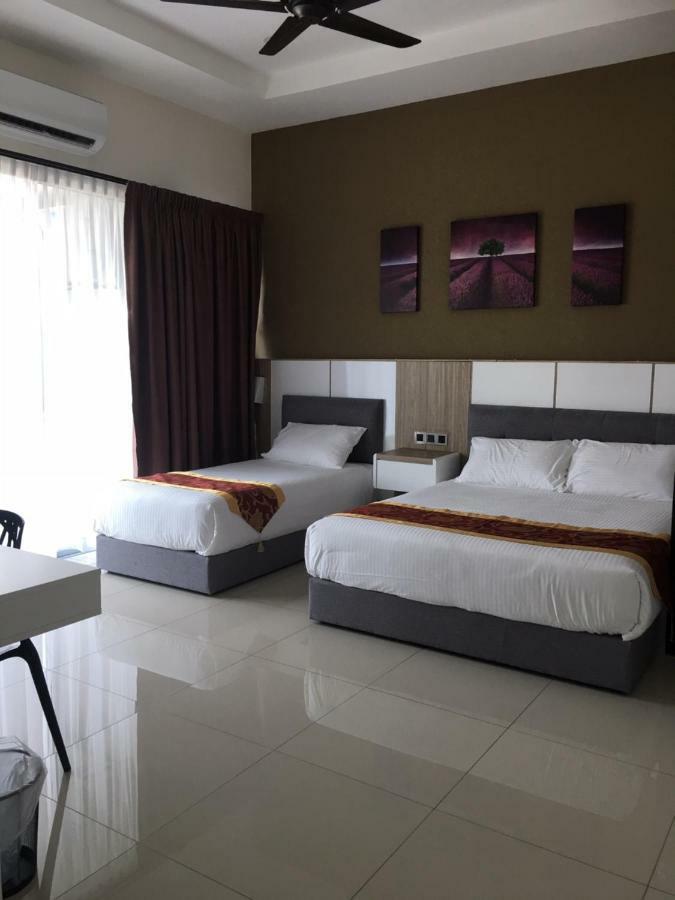 96family Homestay Ipoh#13~16pax（bendahara Residence) Ipoh